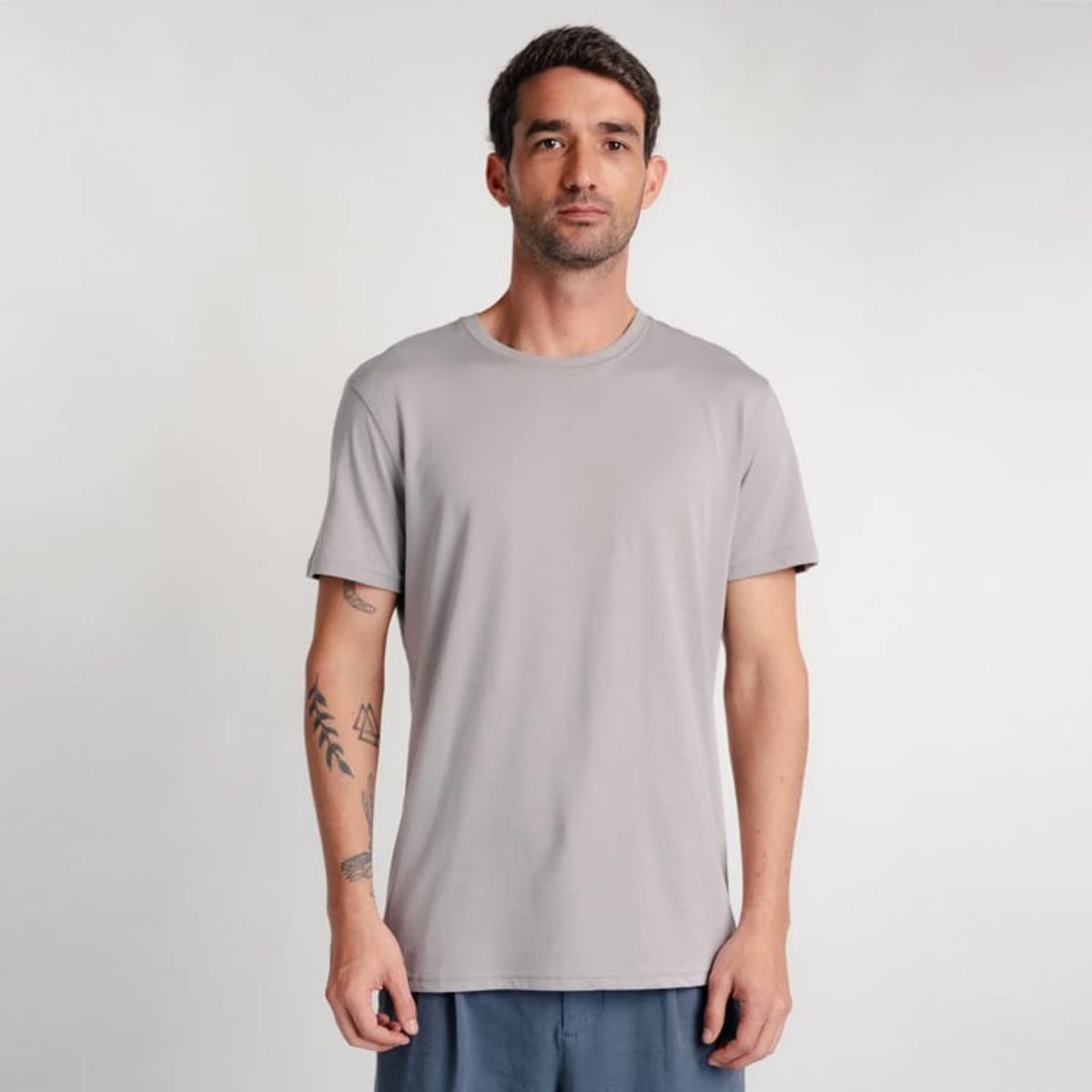 DROP THE LABEL - Polo Gris Oscuro para Hombre Drop the Label Cuello Redondo Manga Corta Algodón Pima