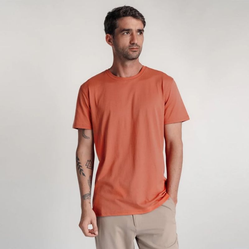 DROP THE LABEL - Polo Naranja Ladrillo para Hombre Drop the Label Cuello Redondo Manga Corta Algodón Pima