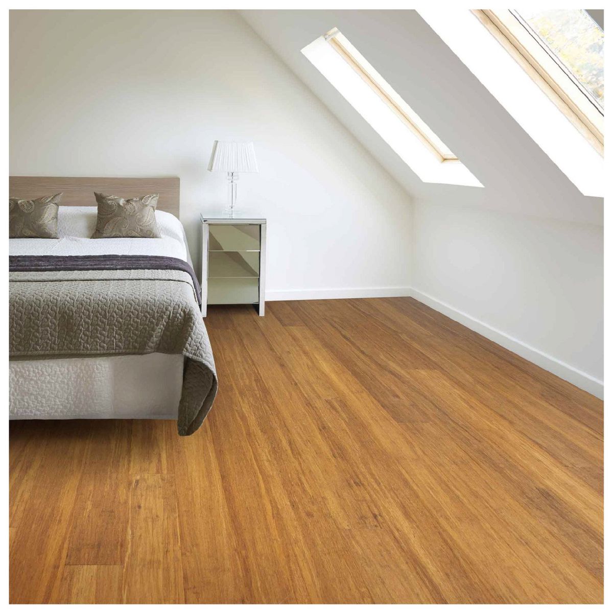 BALEXPO - Piso de Bambú Carbonizado 12mm Machihembrado Caja 1.6835 m2