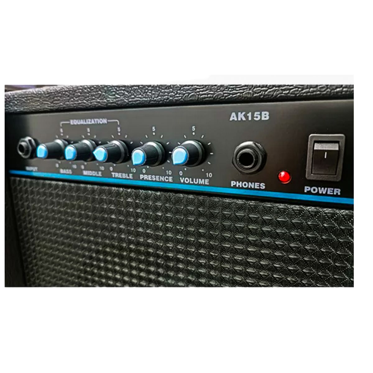 SOUNDKING - Amplificador para bajo 15W RMS 8″ SOUNDKING