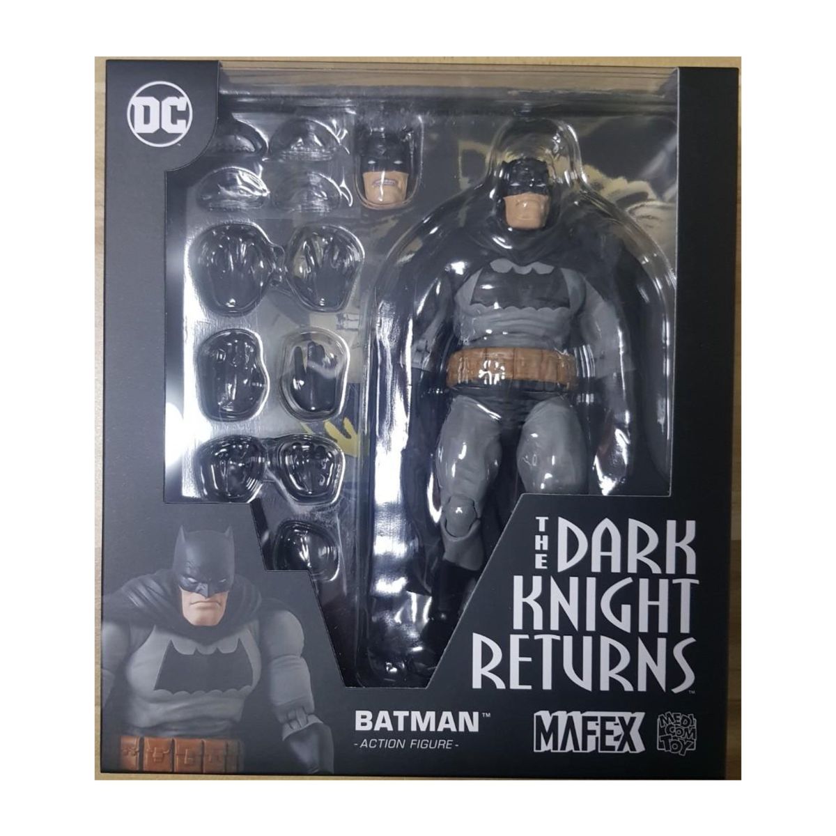 DC COMICS - The Dark Knight Returns MAFEX 106 Batman