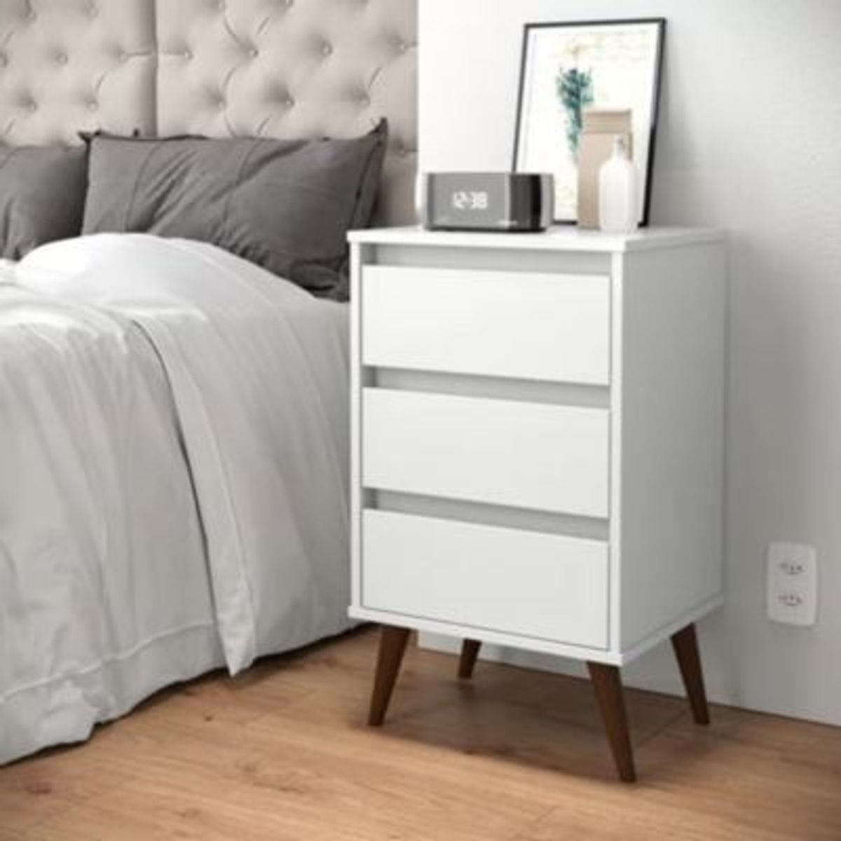 GENERICO - Velador Vintage Angie 3 Cajones Blanco R&R Muebles
