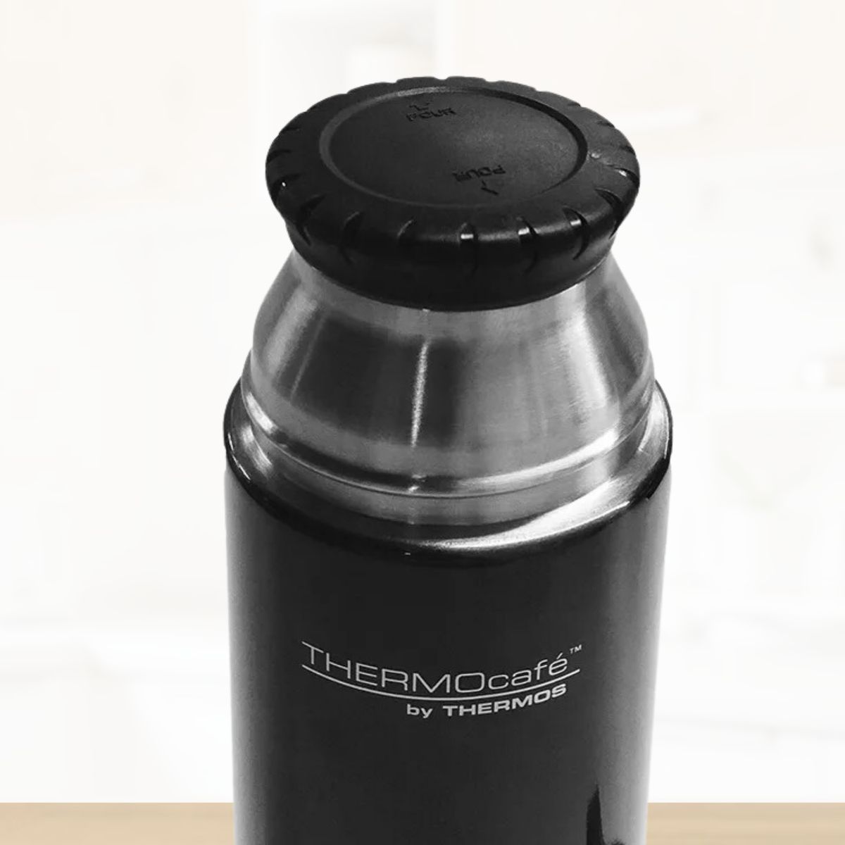 THERMOS - Termo de Bebida con Taza 500 Ml Negro
