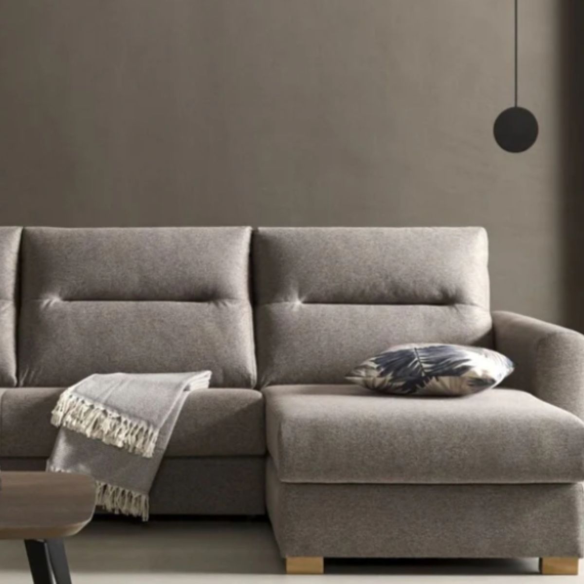 YOLODECORO - Seccional con Chaise Longue a la Derecha Faro Gris
