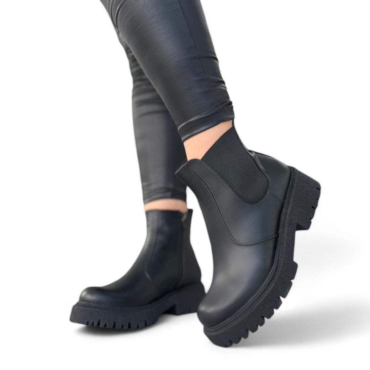 GENERICO - Botin Mujer Caña Semihelastico 1399 5C-55 Color Negro