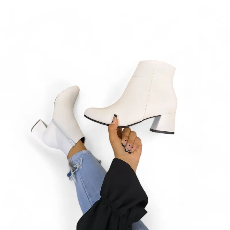 GENERICO - Botin Mujer Reyna Taco 5 1399 5C-60 Color Blanco