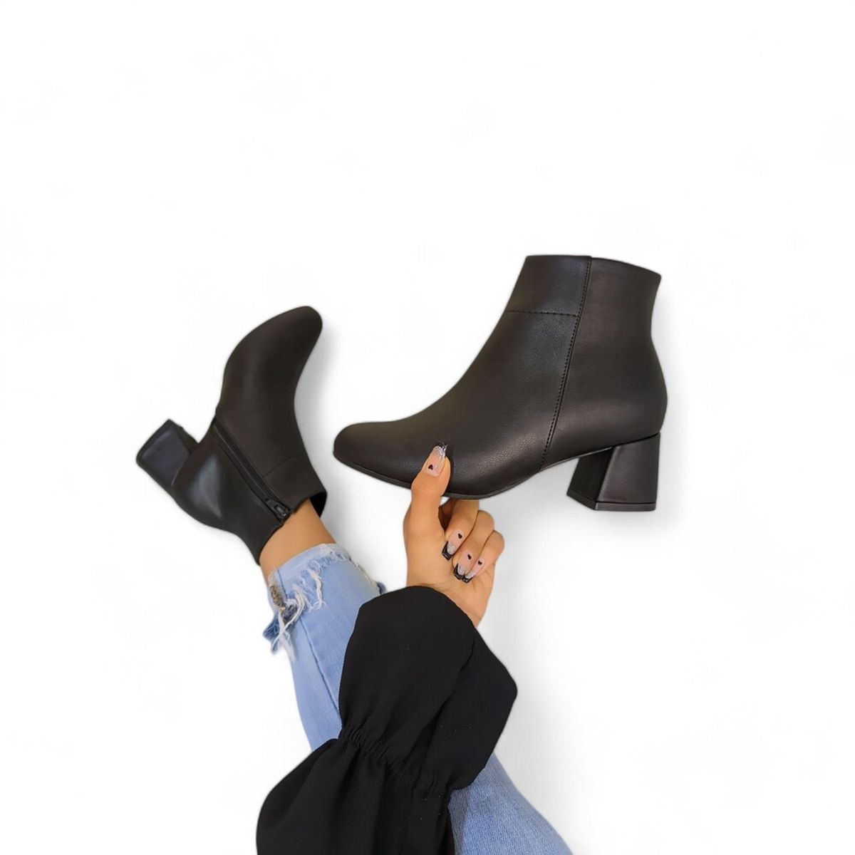 GENERICO - Botin Mujer Reyna Taco 5 1399 5C-60 Color Negro