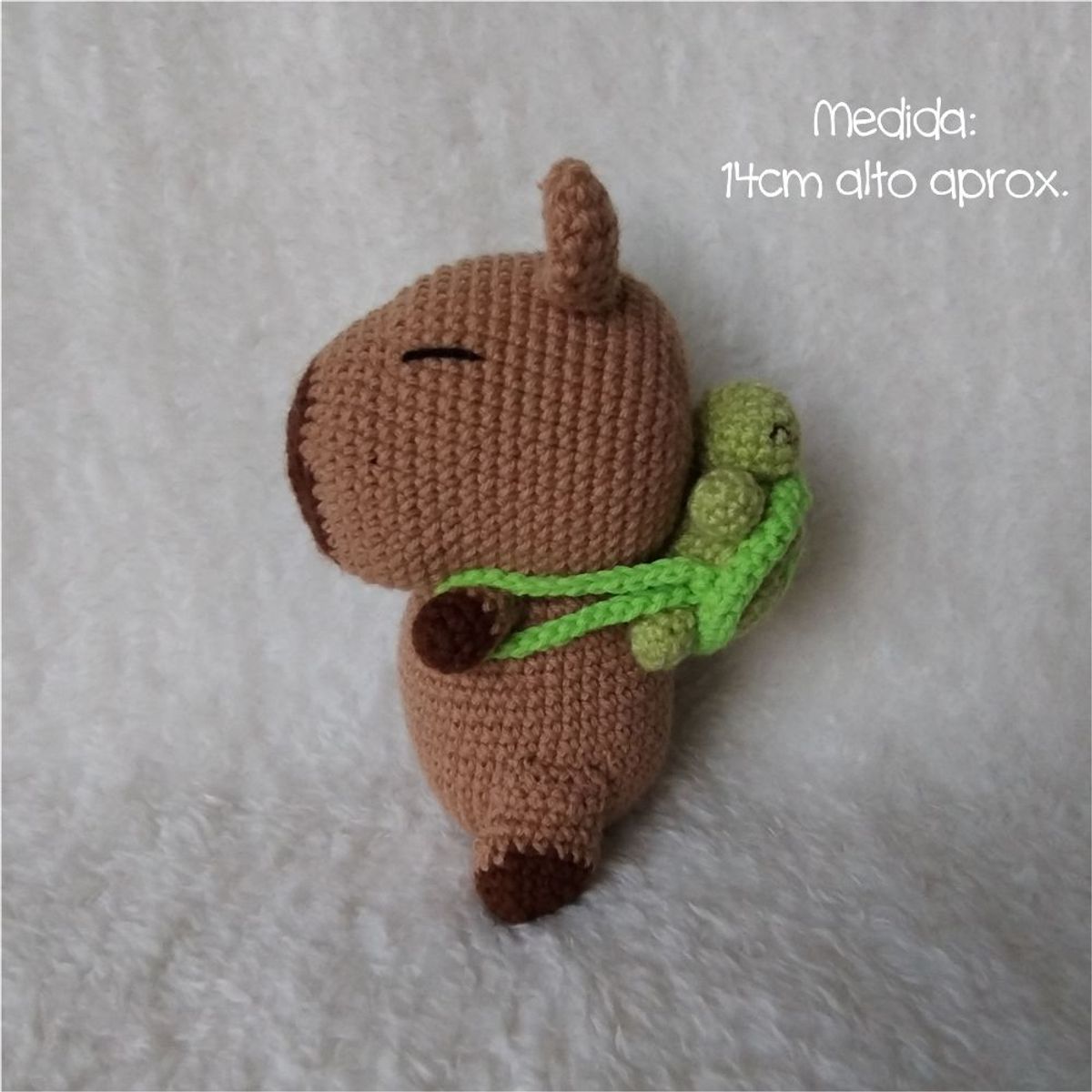 GENERICO - Capibara pequeño amigurumi 14cm peluche adorno