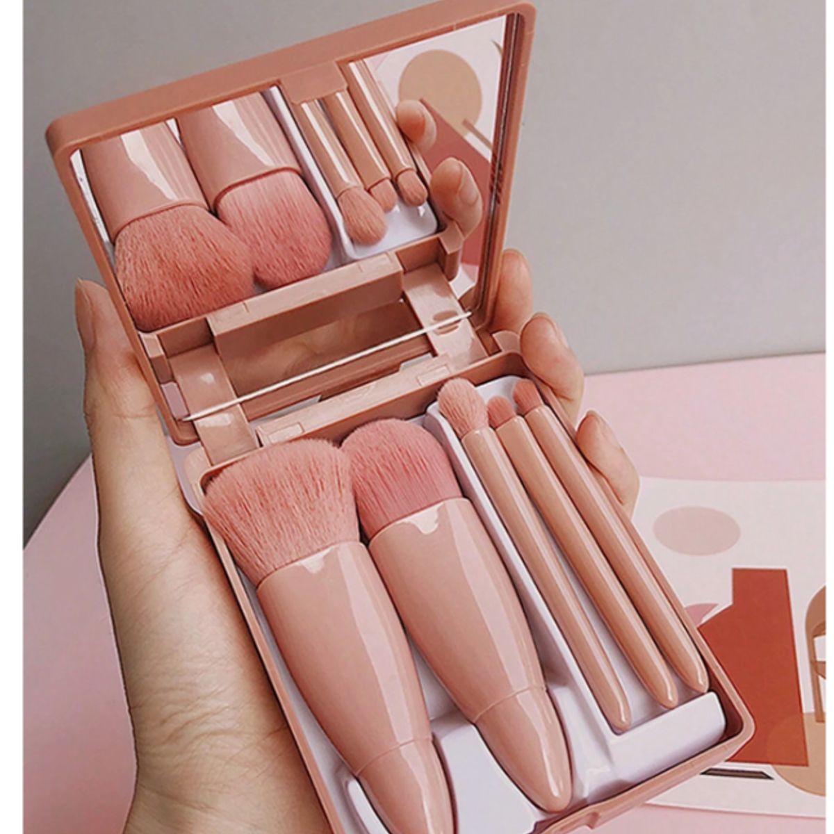 GENERICO - SET DE 5 BROCHAS CON ESPEJO PORTABLE