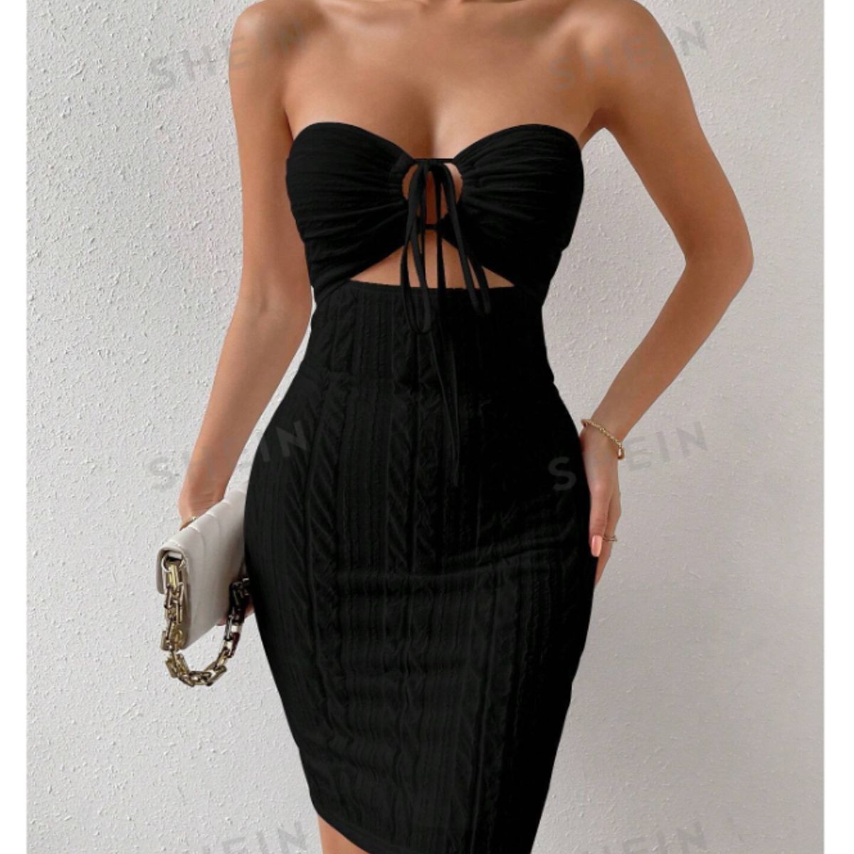 GENERICO - VESTIDO AJUSTADO TIPO TUBO CON NUDO DELANTERO