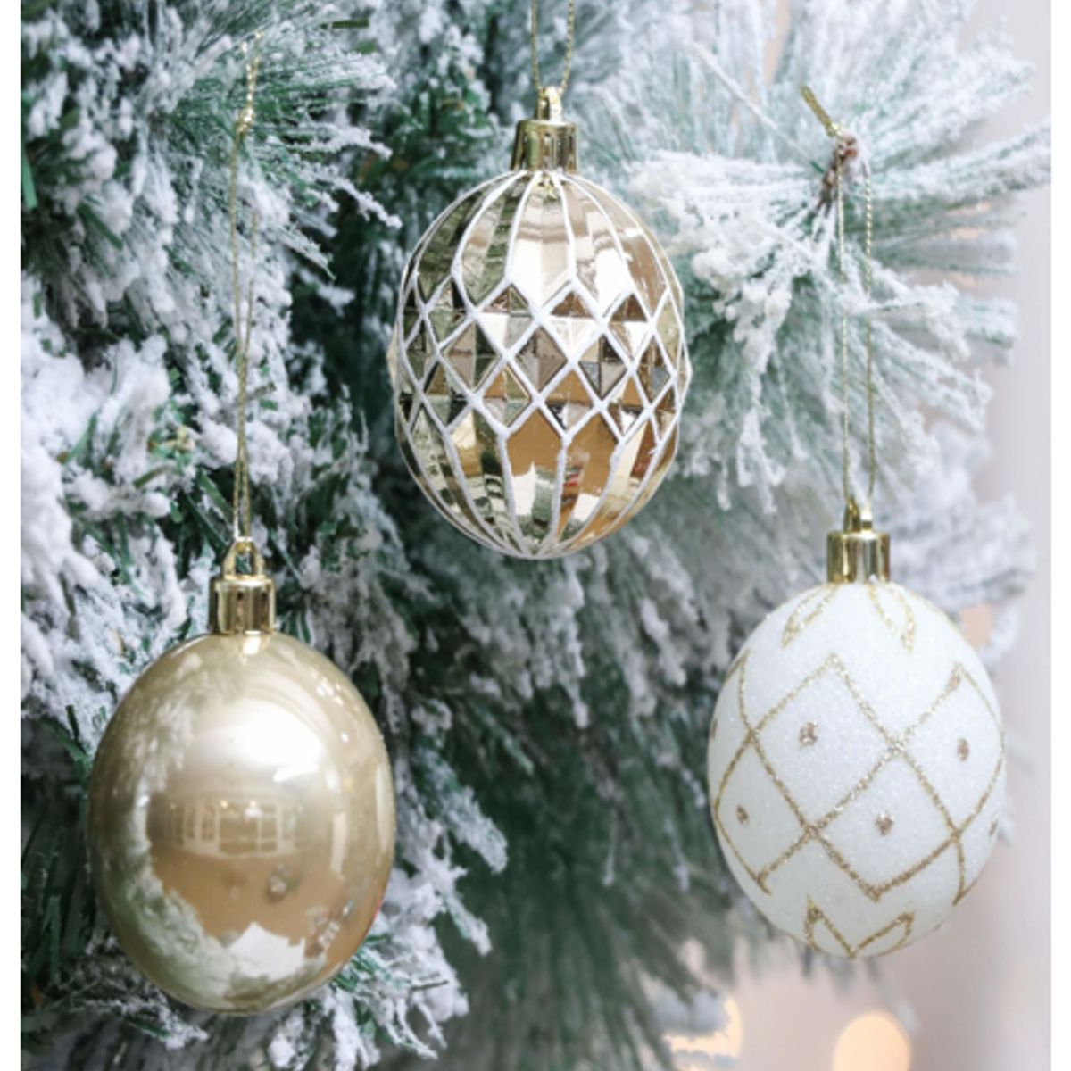 GENERICO - ESFERAS BLANCO/DORADO - SET 30