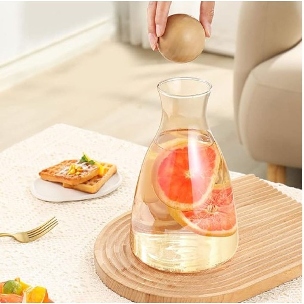 GENERICO - Set Jarra Aesthetic + 6 Vasos en vidrio Traslucido Dorado