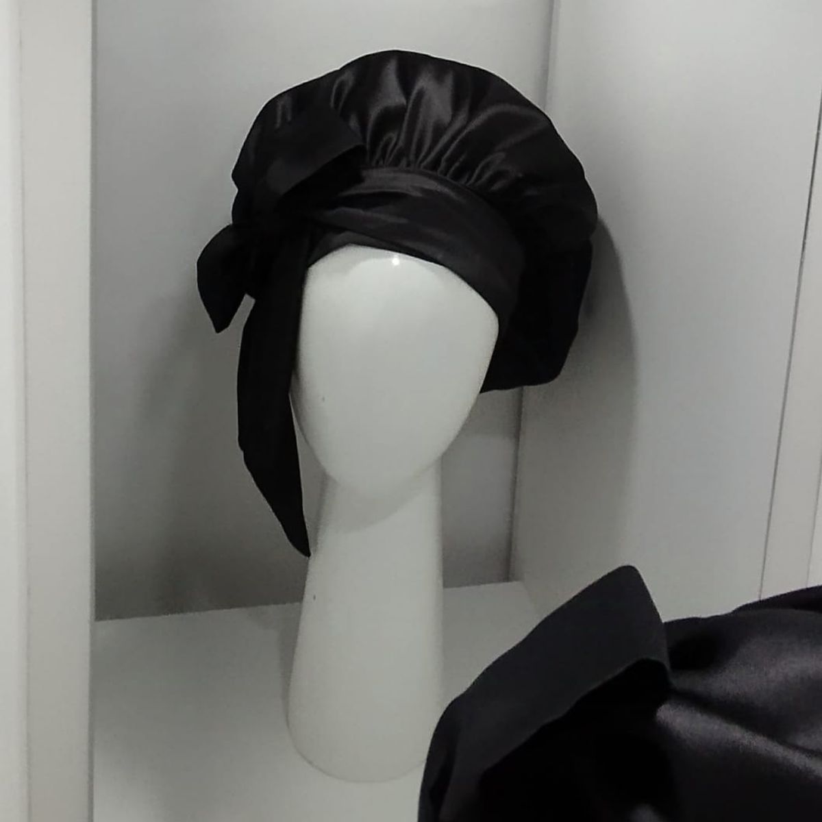GENERICO - GORRO PARA DORMIR DE SEDA NEGRO SIN ELASTICO