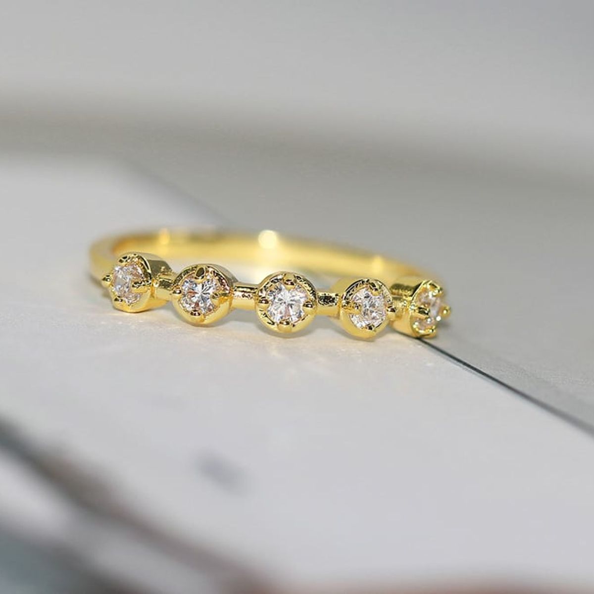 LA TIENDA 88 JOYAS Y ACCESORIOS - La Tienda 88 - Anillo Cintillo Mujer Bañado Oro 18k - Amarillo