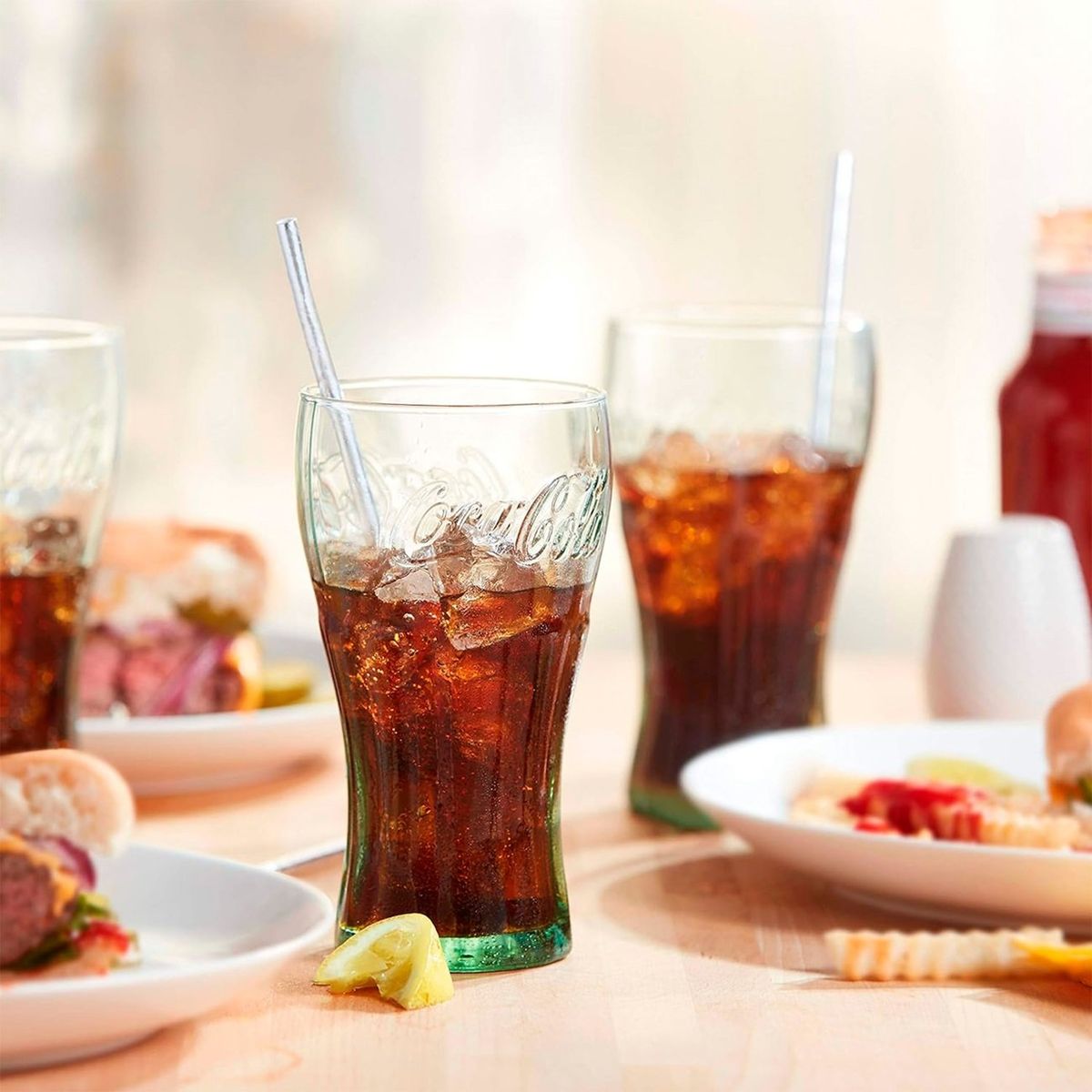 NOSTALGIA - Máquina Vaporera de Hot-Dog Retro Nostalgia con 2 Vasos Coca-Cola