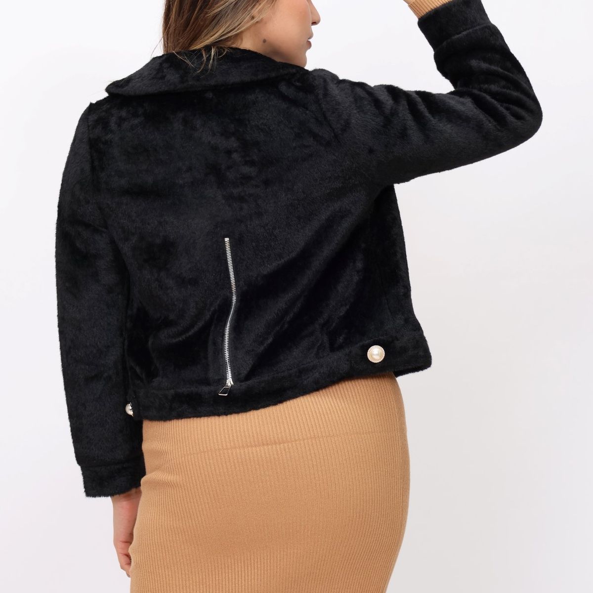 GENERICO - Saco de Piel Color Negro