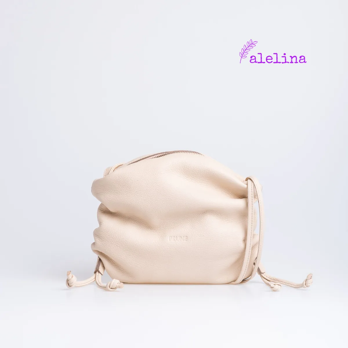 PRUNE - BANDOLERA PHOEBE EN CUERO GRANEADO