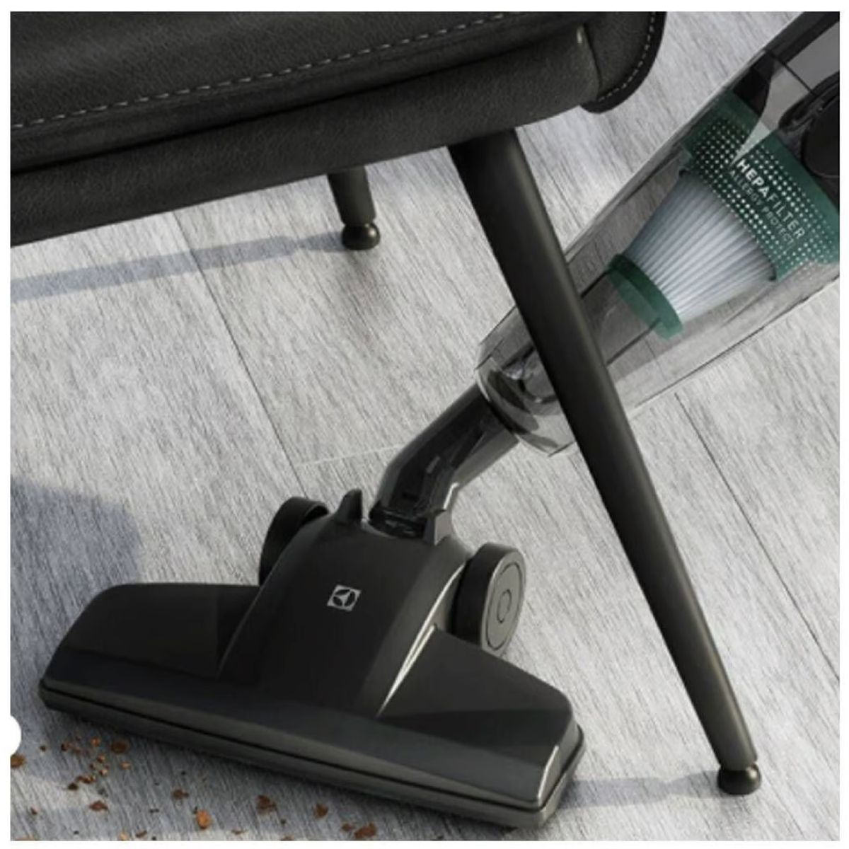 ELECTROLUX - ASPIRADORA ELECTROLUX VERTICAL CON CABLE 2 EN 1 - STK 12