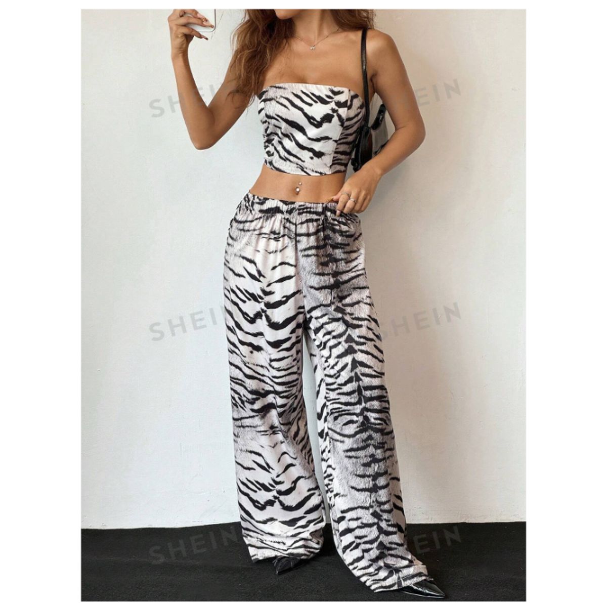 GENERICO - CONJUNTO DE TOP Y PANTALON