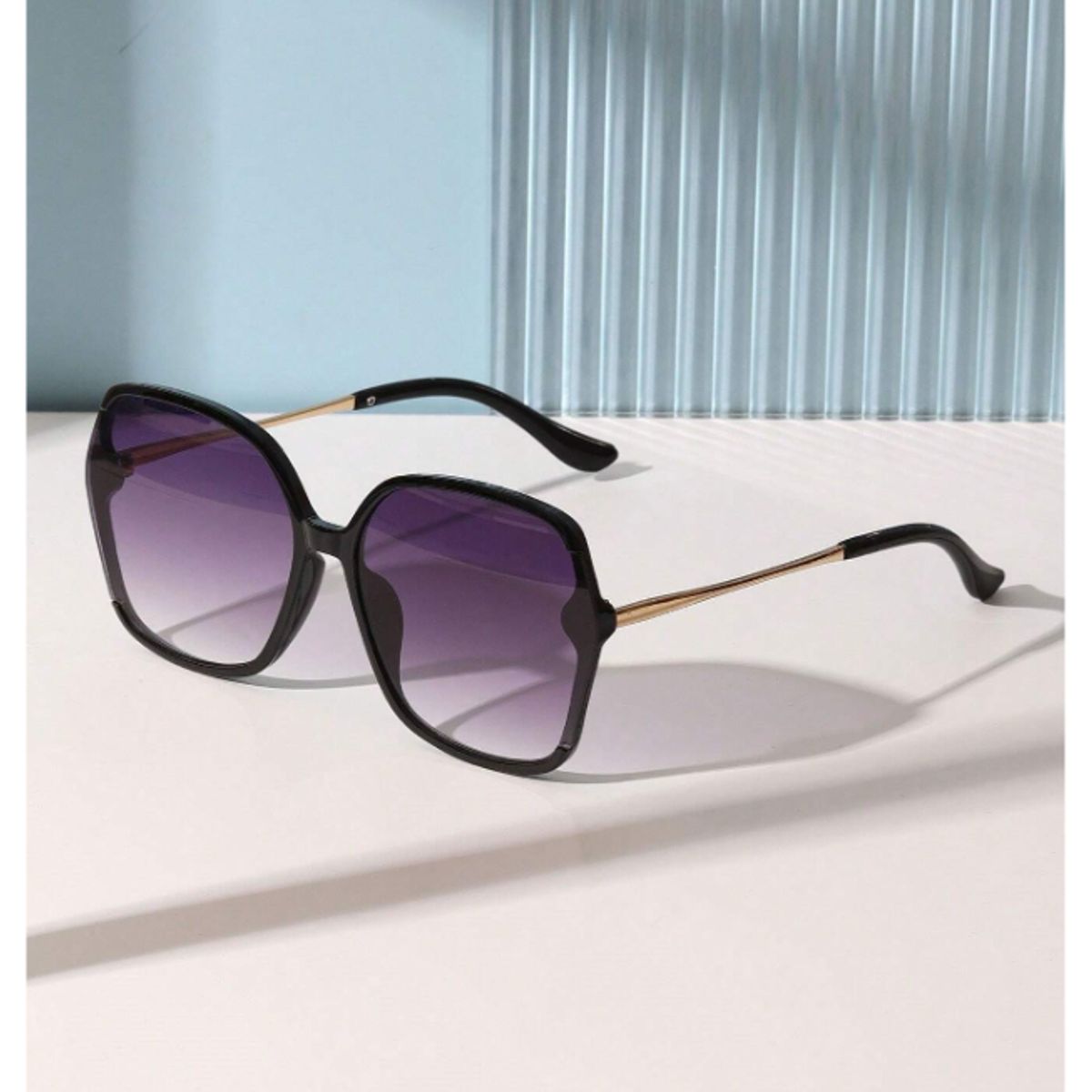 GENERICO - LENTES DE SOL RETRO CUADRADO CON PROTECCION UV