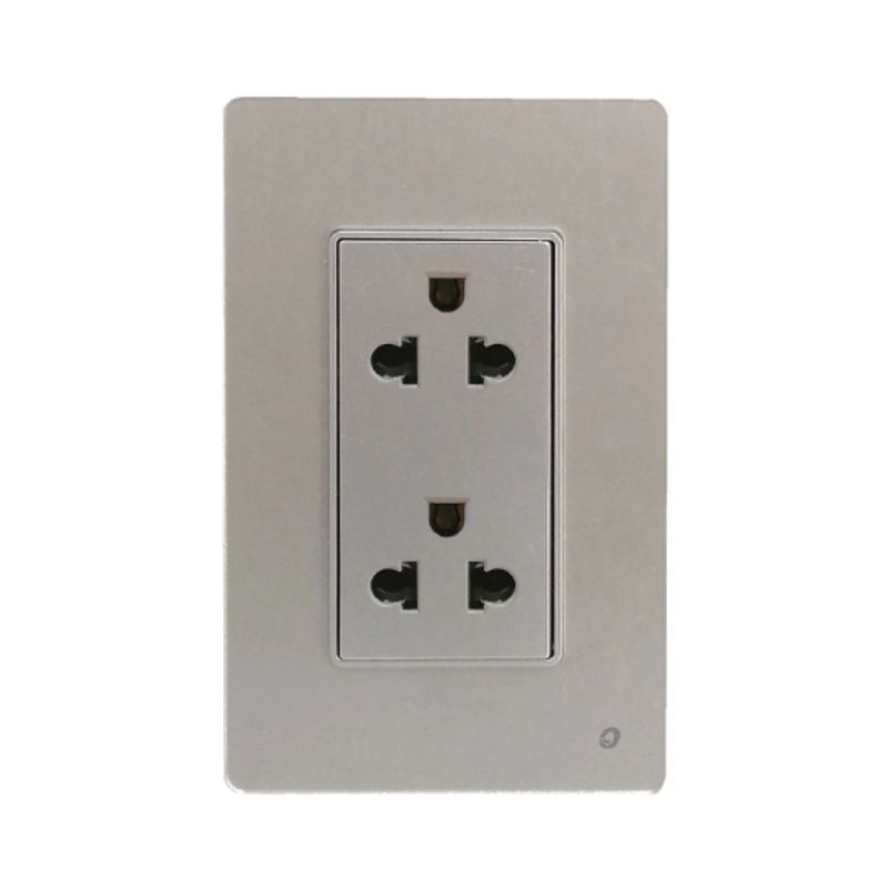 OPALUX - Tomacorriente Doble Universal 2 Polos con Línea Tierra OP-AT-26SLV