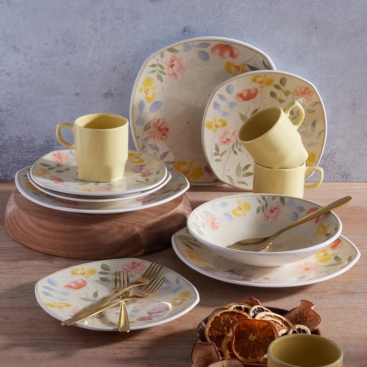 CORONA - Juego de Vajilla ALISA 20  Piezas Corona