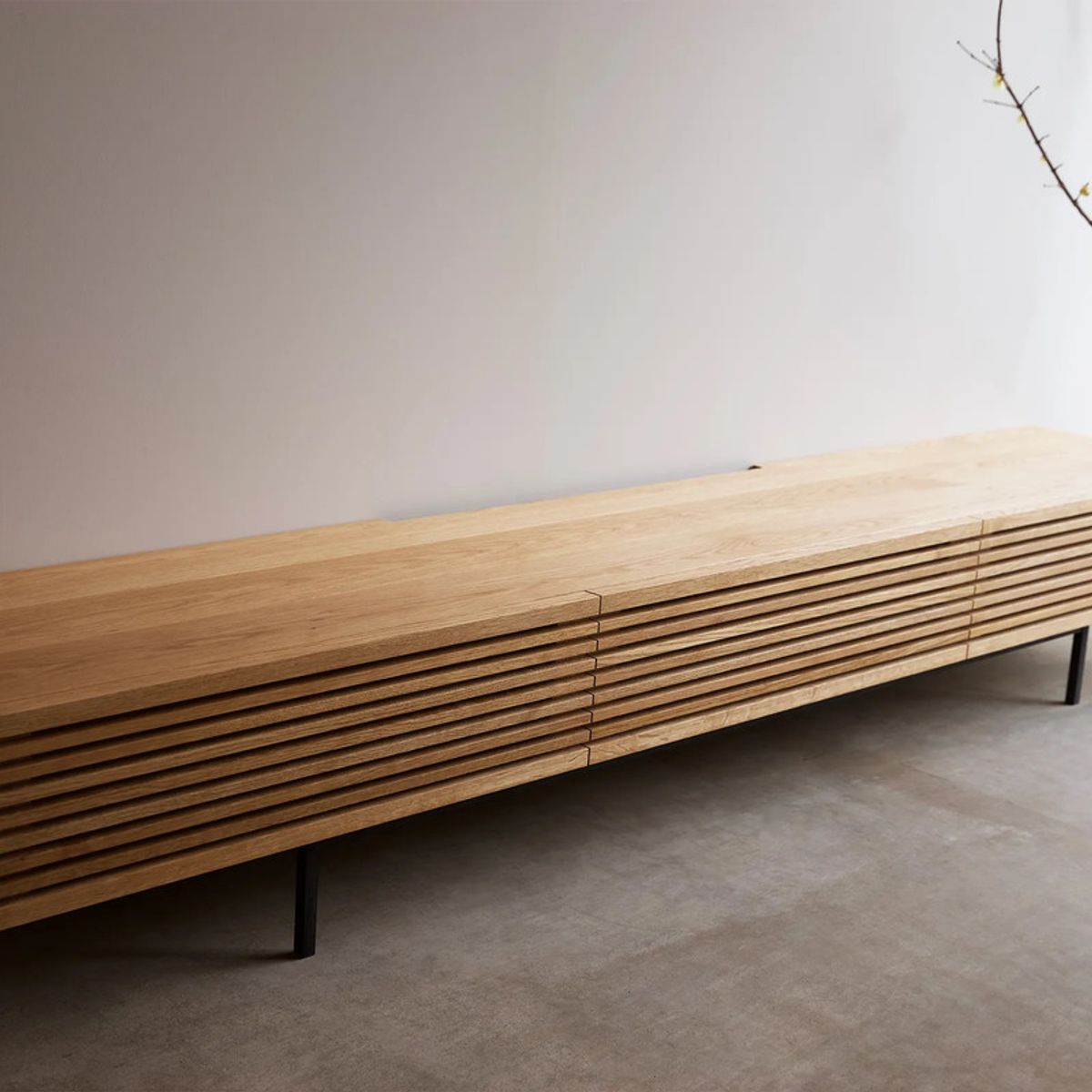 TU MESITA - Mesa de TV Aparador Minimalista Roger color Duna TU MESITA 3 puertas