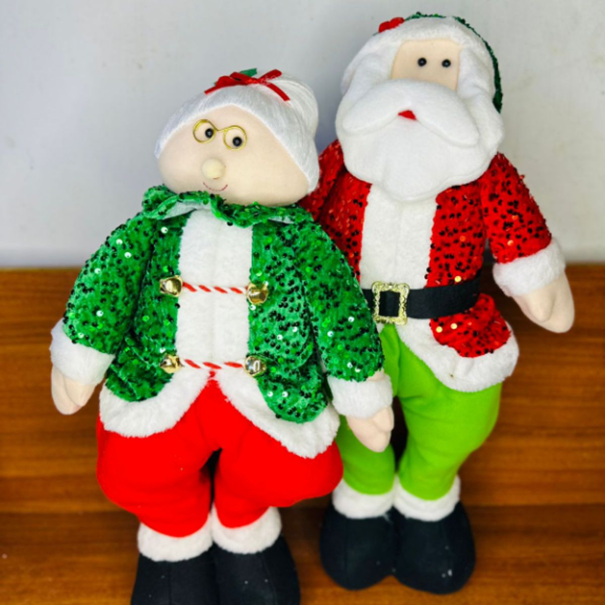 GENERICO - Muñecos Pati largos Mamá y Papá Noel