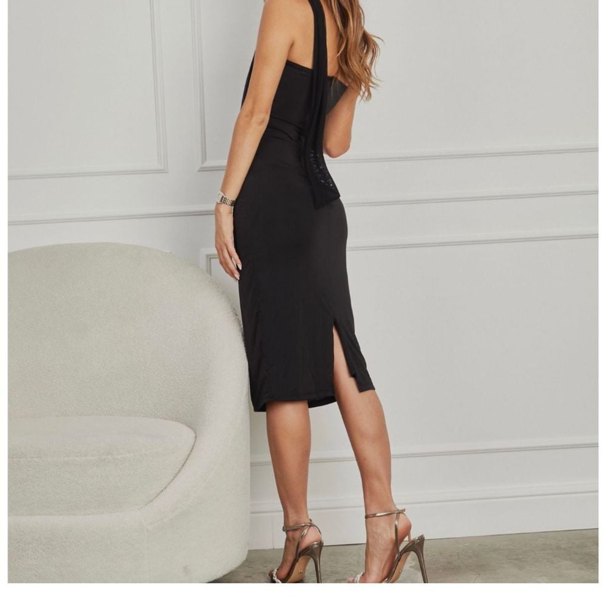 BETWEEN US - Vestido Rous Between Us