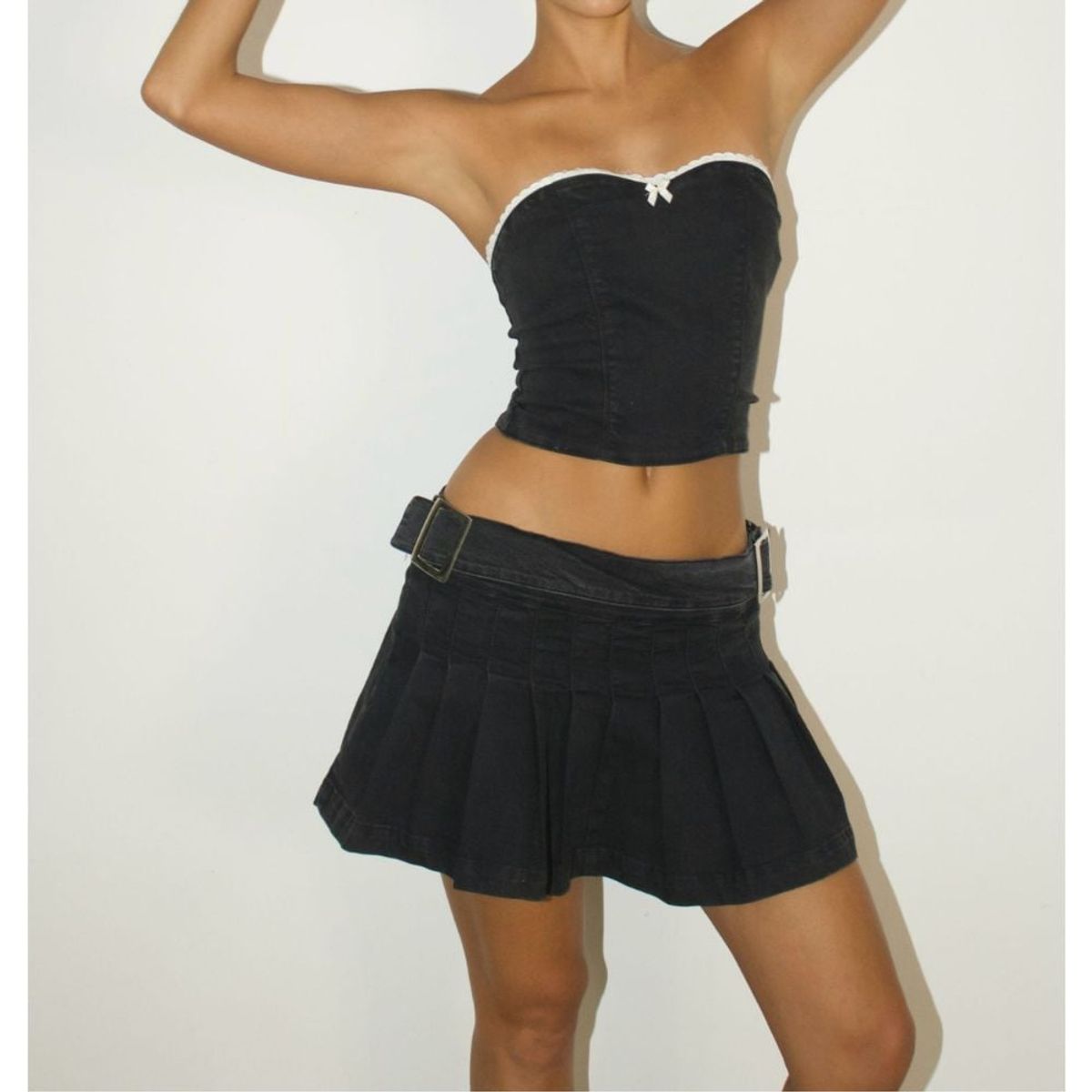 BETWEEN US - Falda Negra Diana Between Us