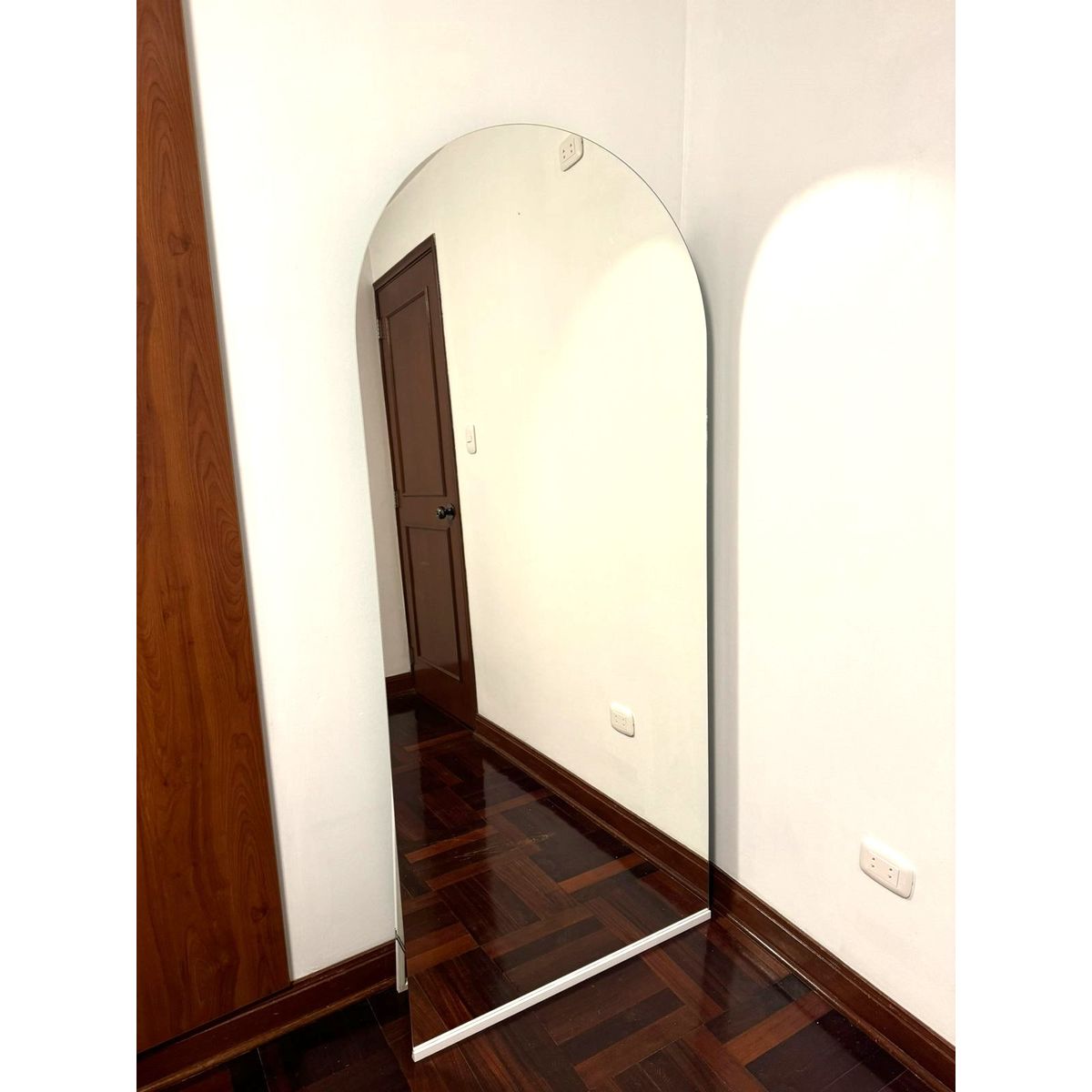 LUMINAR BRILLO & LUZ - Espejo Arco de 80x180cm con parante