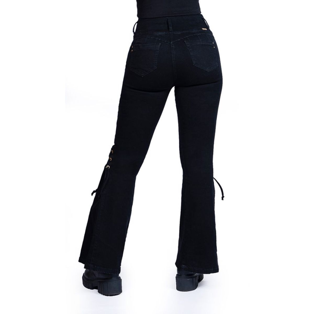 CHEVIOTTO - Jeans 14477 Push Up Negro, Realzante y Escultor, Diseño Colombiano