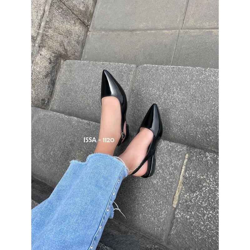 GENERICO - SLINGBACK FLAT THERESA EN NEGRO CHAROL