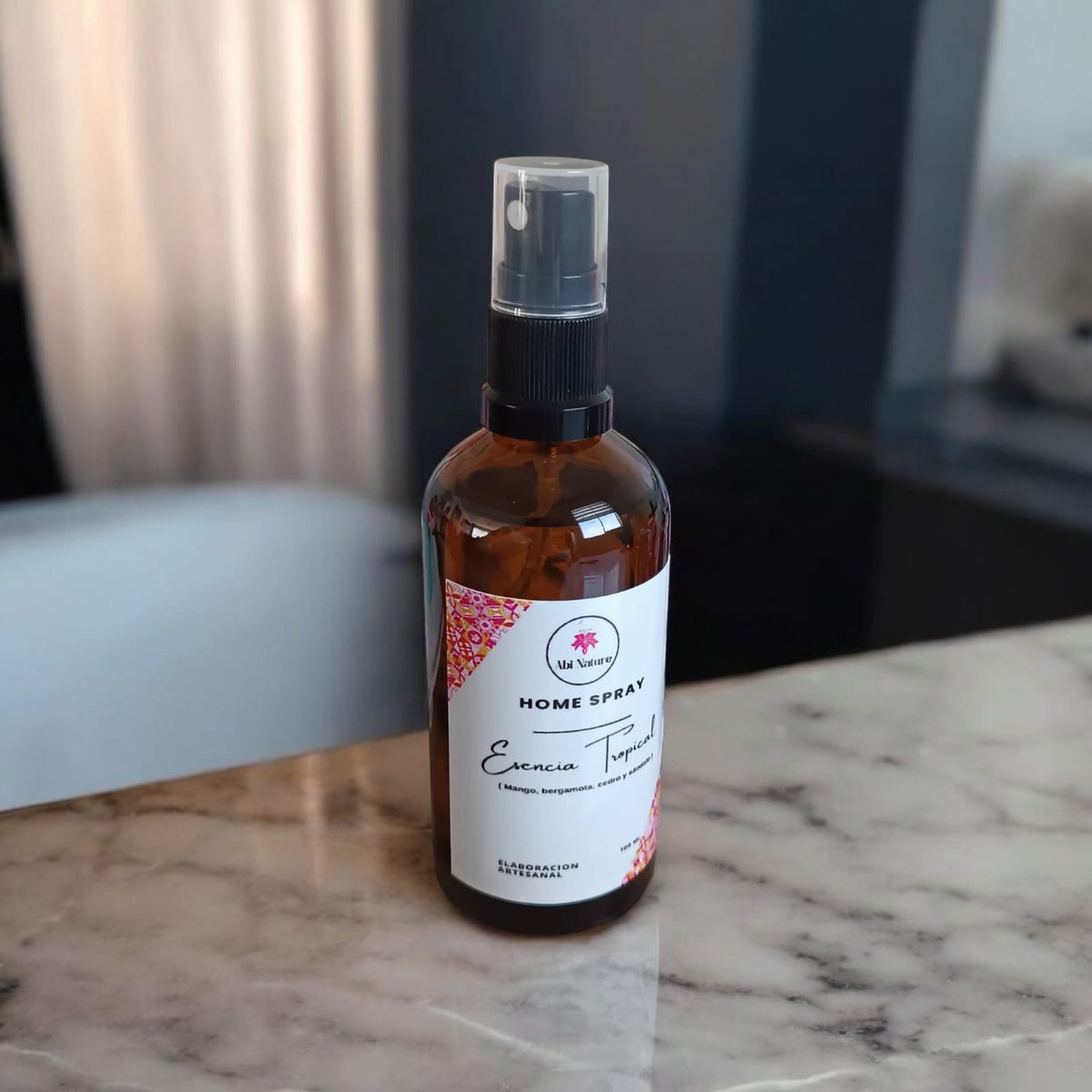 GENERICO - HOME SPRAY AROMATIZADOR DE AMBIENTE Y TEXTIL  ESENCIA TROPICAL 100 ML