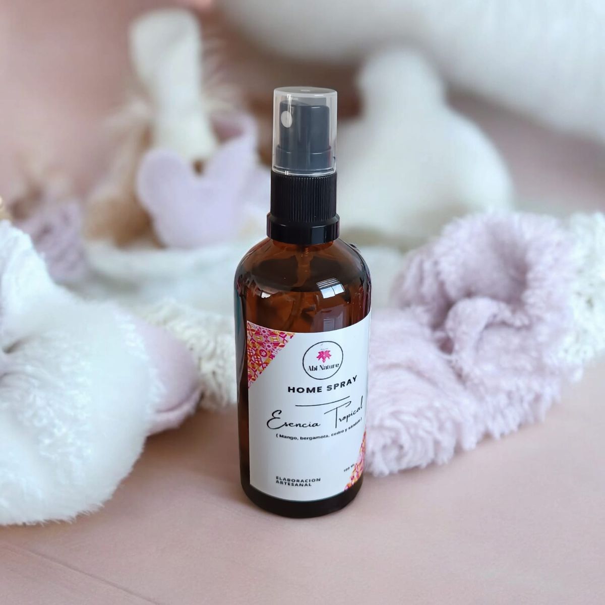 GENERICO - HOME SPRAY AROMATIZADOR DE AMBIENTE Y TEXTIL  ESENCIA TROPICAL 100 ML