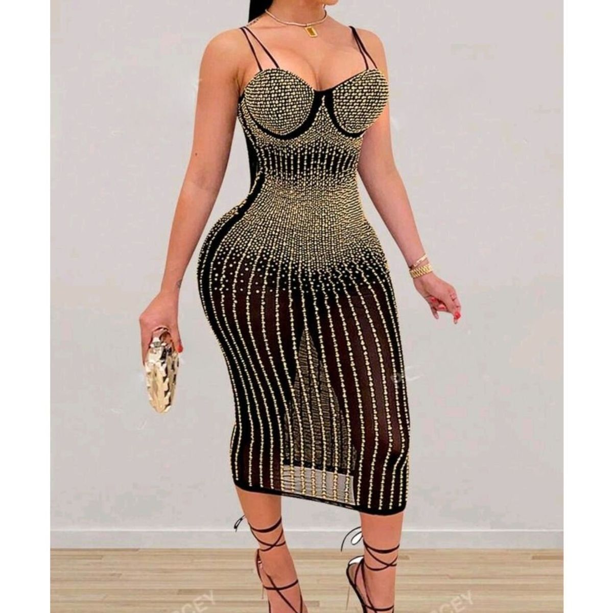 GENERICO - Vestido de Cóctel Fiesta Negro en Pedreria Dorado