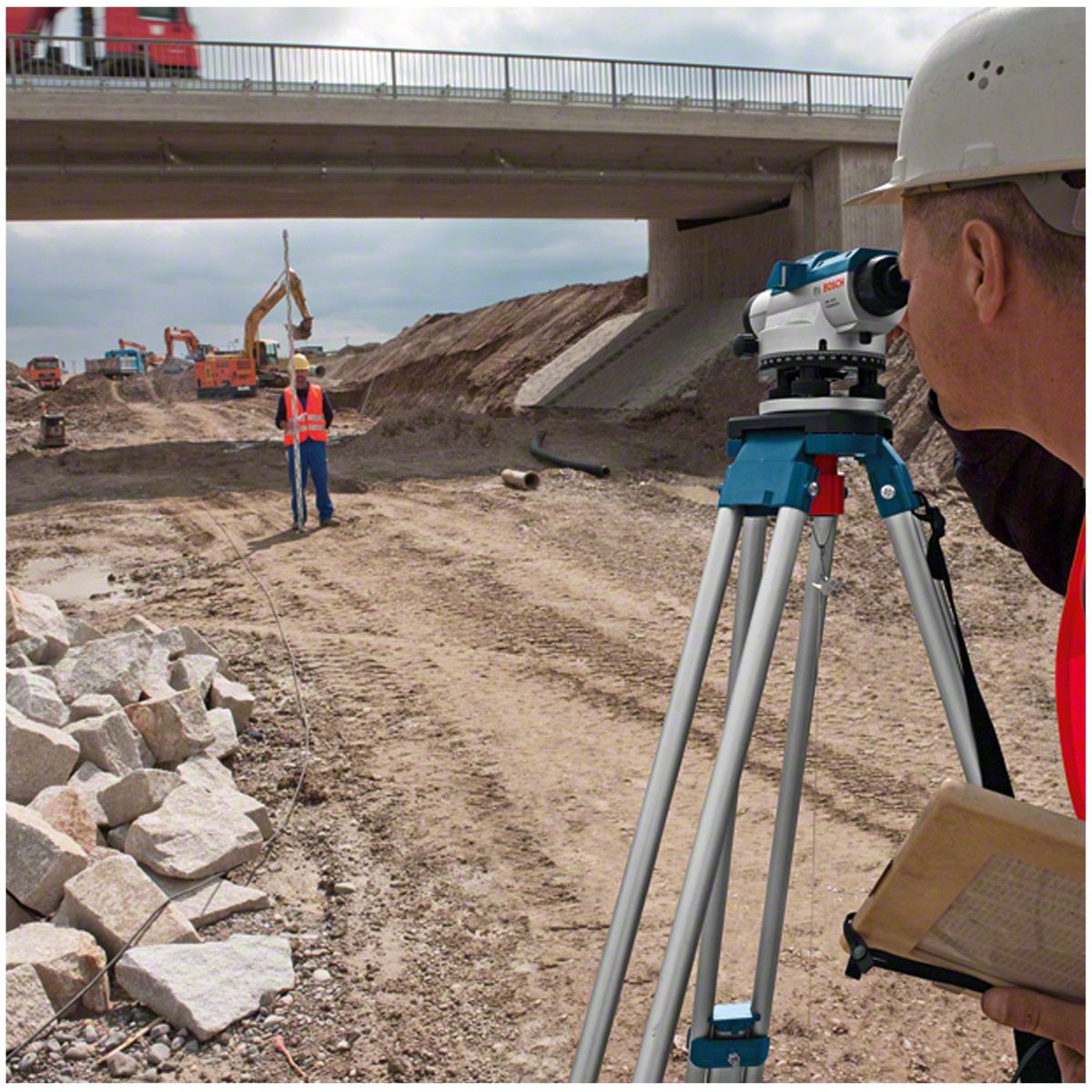 BOSCH - Combo Nivel óptico GOL 32 D +Trípode BT 160 +Regla Medición 5m Bosch