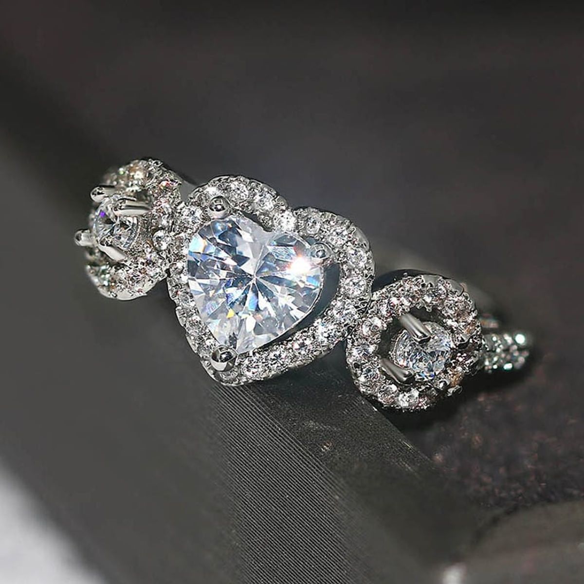 LA TIENDA 88 JOYAS Y ACCESORIOS - La Tienda 88 - Anillo De Compromiso Mujer Corazon Bañado Oro - Blanco