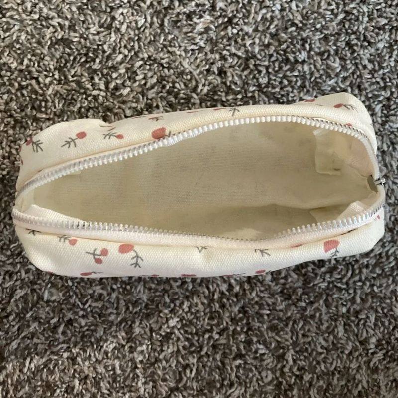 GENERICO - Cartuchera Floral Multifuncional para Bolígrafos