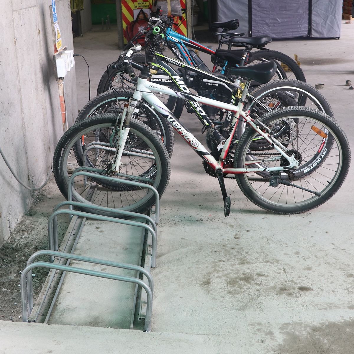 GENERICO - Estacionamiento para bicicletas E-BICI - 7 Bicicletas