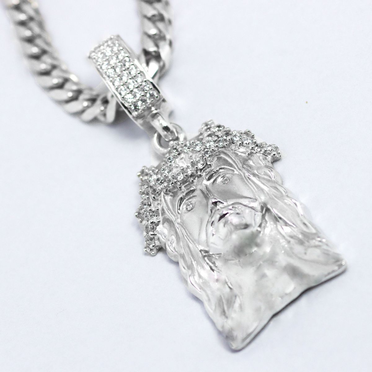 LUYA JOYERÍA - Collar de cristo con argolla de piedras