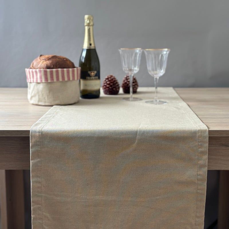 CASIOPIA - Camino antimanchas FIESTA DORADO 150 m x 45 cm
