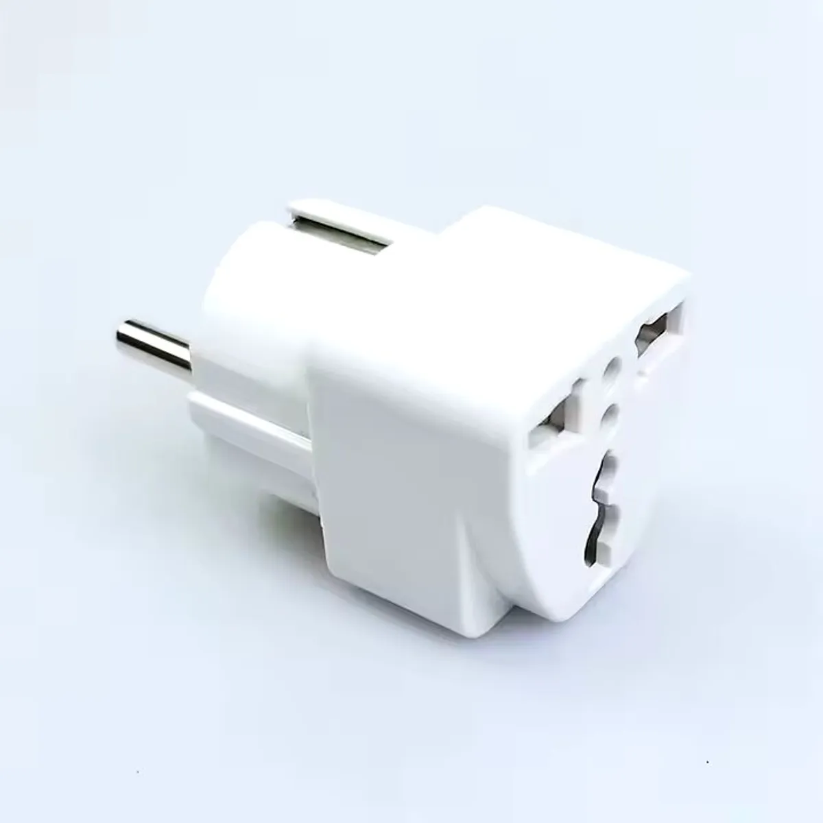 GENERICO - ADAPTADOR UNIVERSAL A SCHUKO  10A -15A 250V PVC