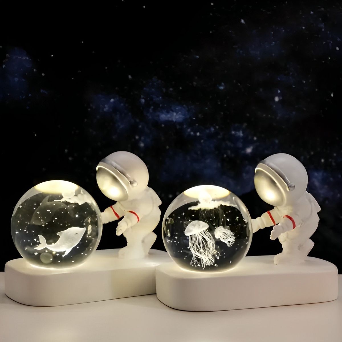 GENERICO - Lampara Modelo Astronauta con Esfera 3D