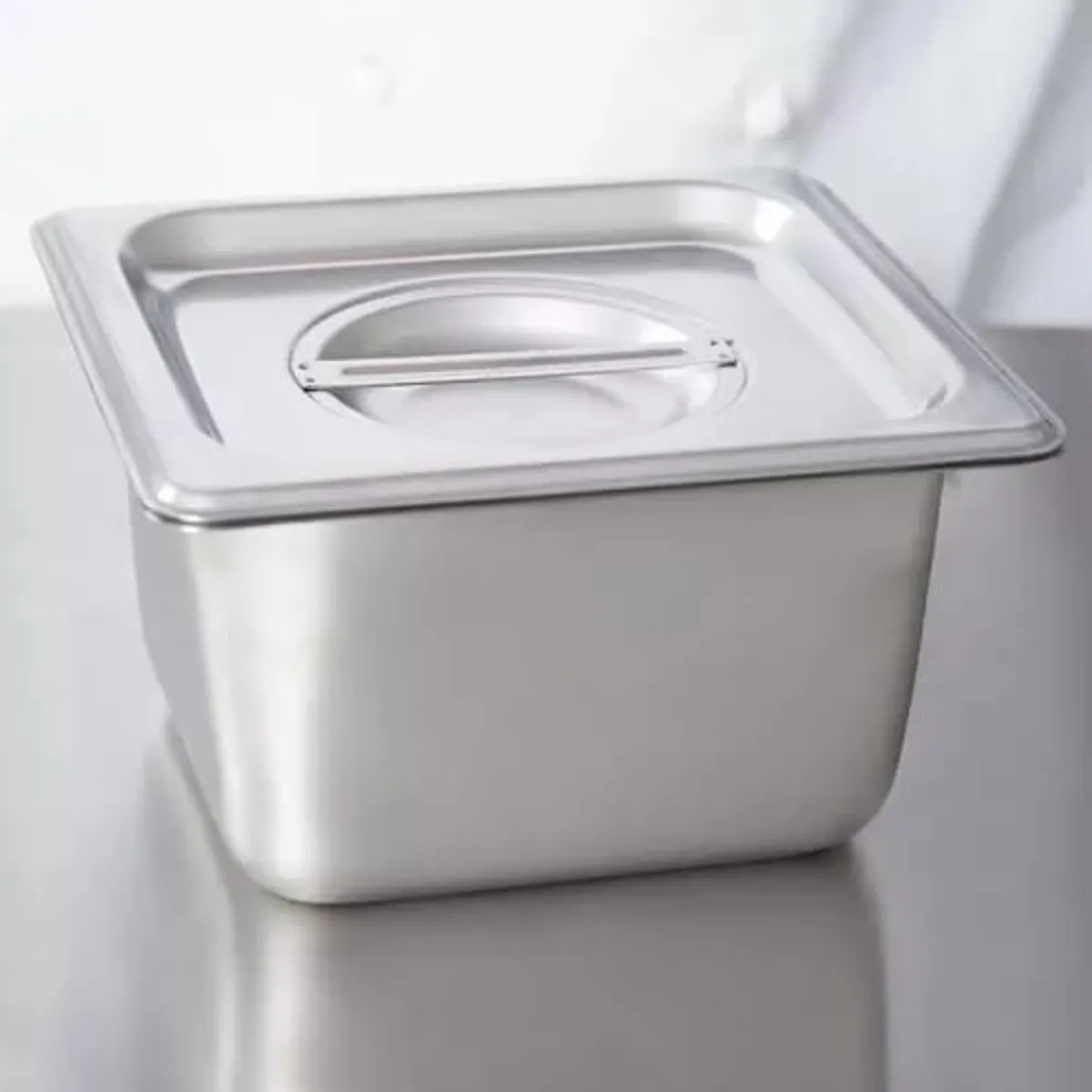 GENERICO - La Bandeja Acerada 