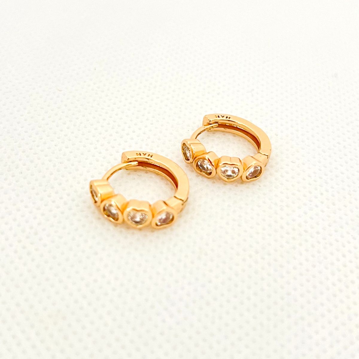 GENERICO - Argollas Acero Corazones 1.5 cm Diámetro