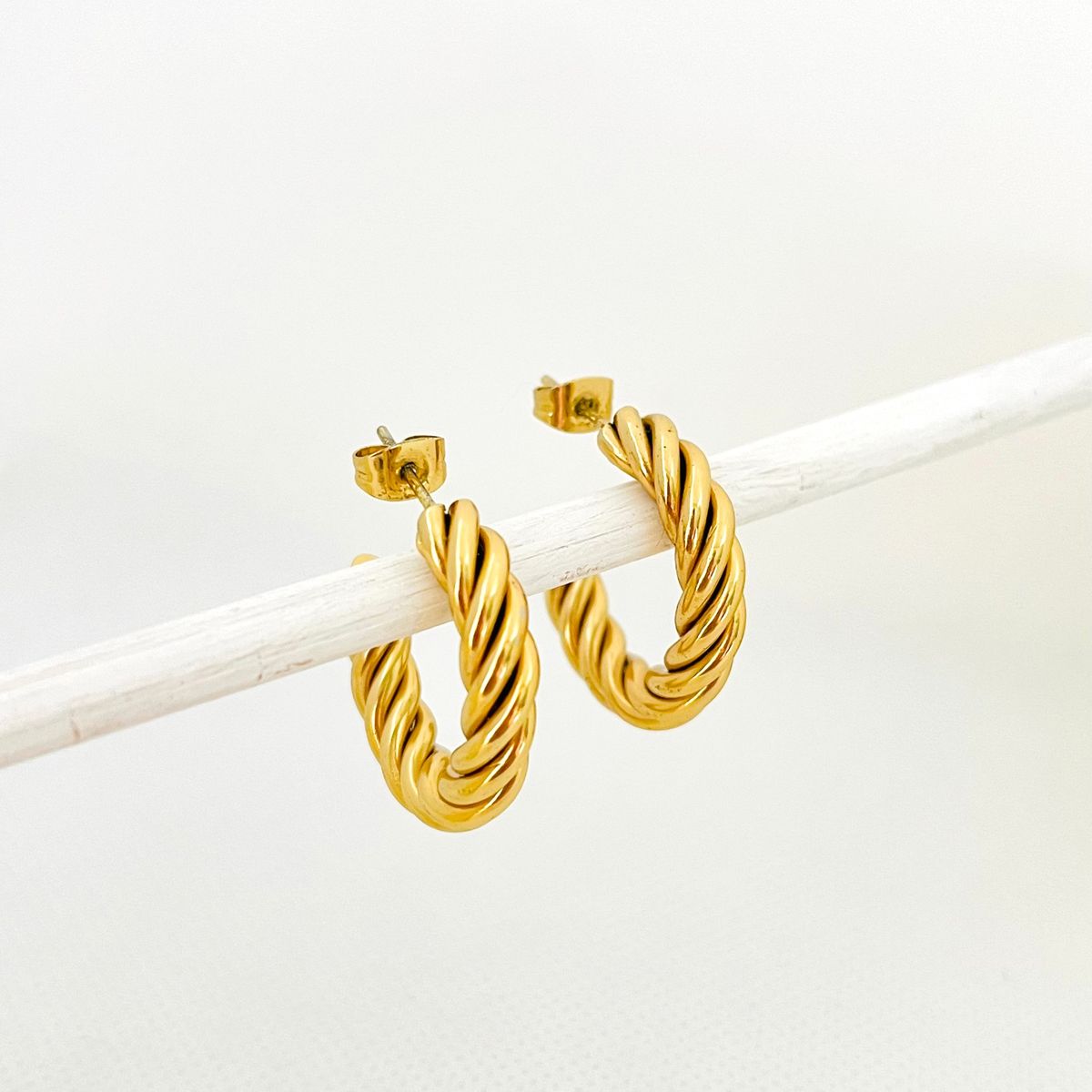 GENERICO - Argollas Acero Trenzada 2.5 cm Diámetro