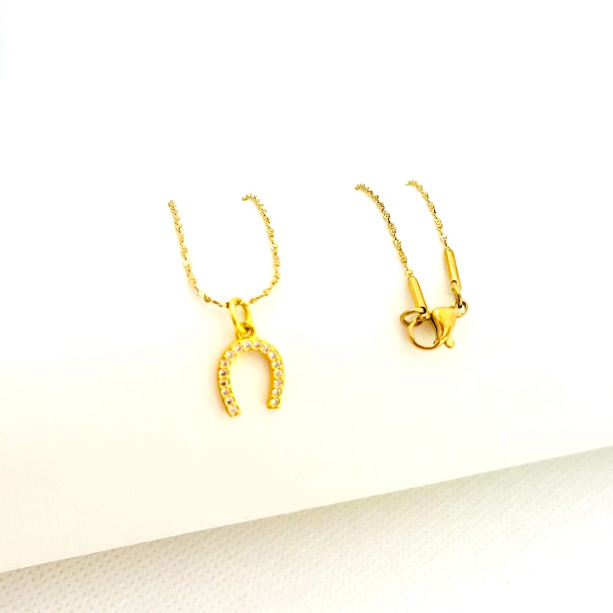 GENERICO - Collar de Acero Herradura 43 cm