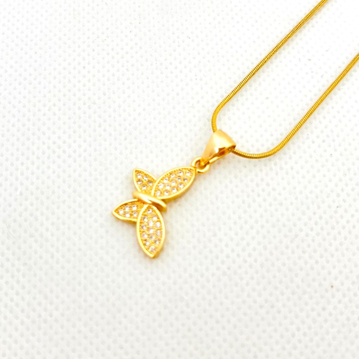 GENERICO - Collar de Acero Mariposa 43 cm