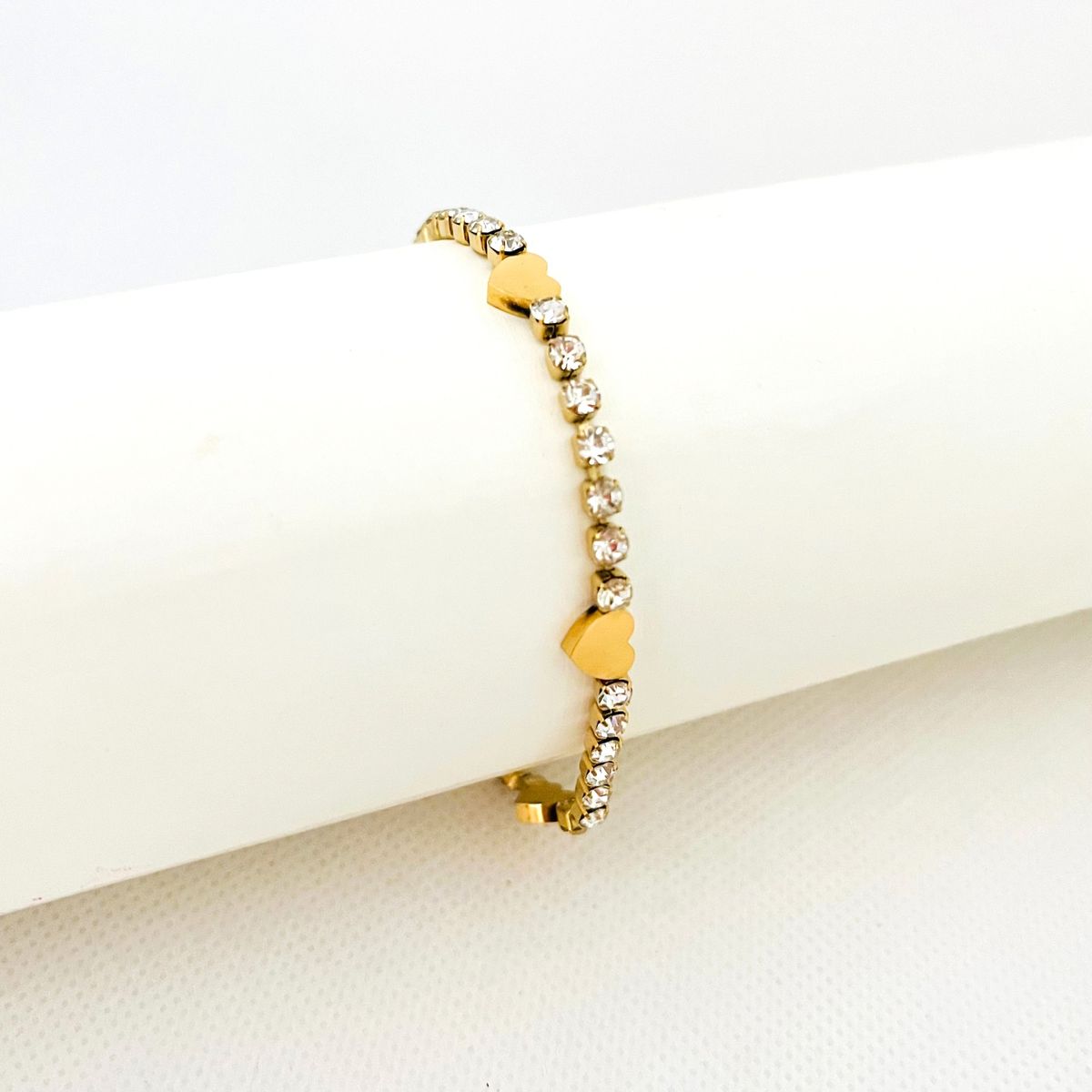 GENERICO - Pulsera de Acero Cristales y Corazones